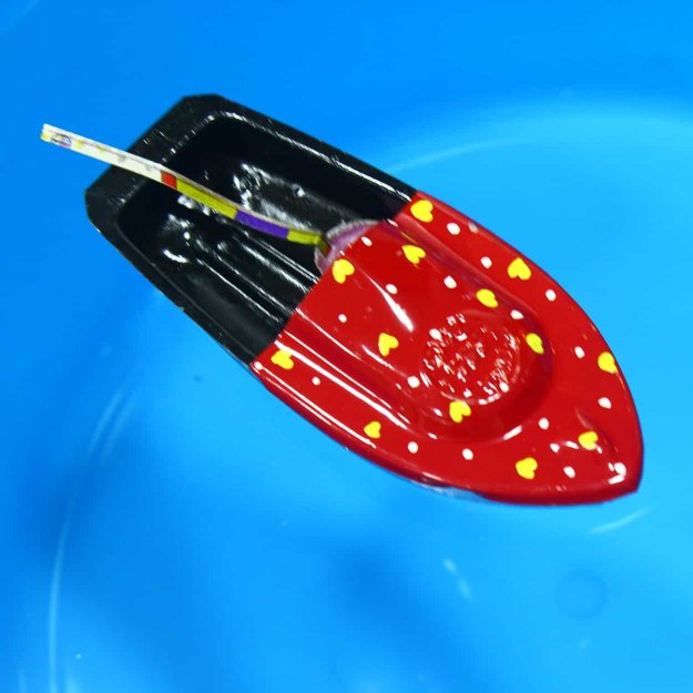 Pop-Pop Boat Red Black Color Theme